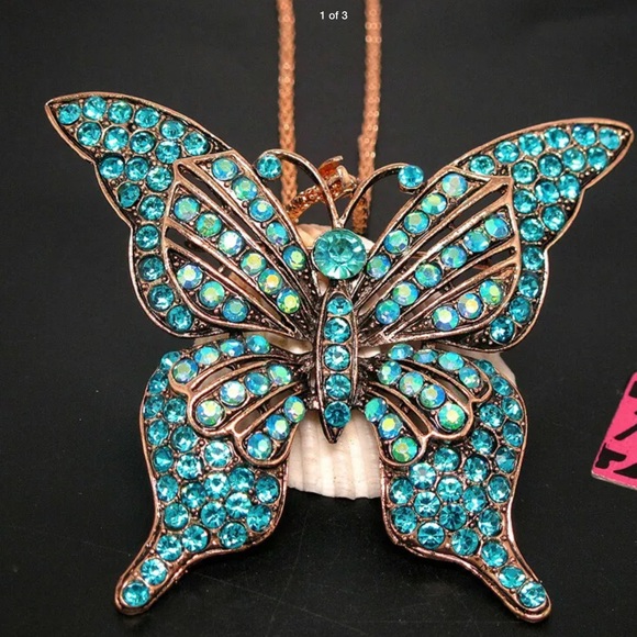 New Betsey Johnson Butterfly Statement Necklace - Picture 10 of 10